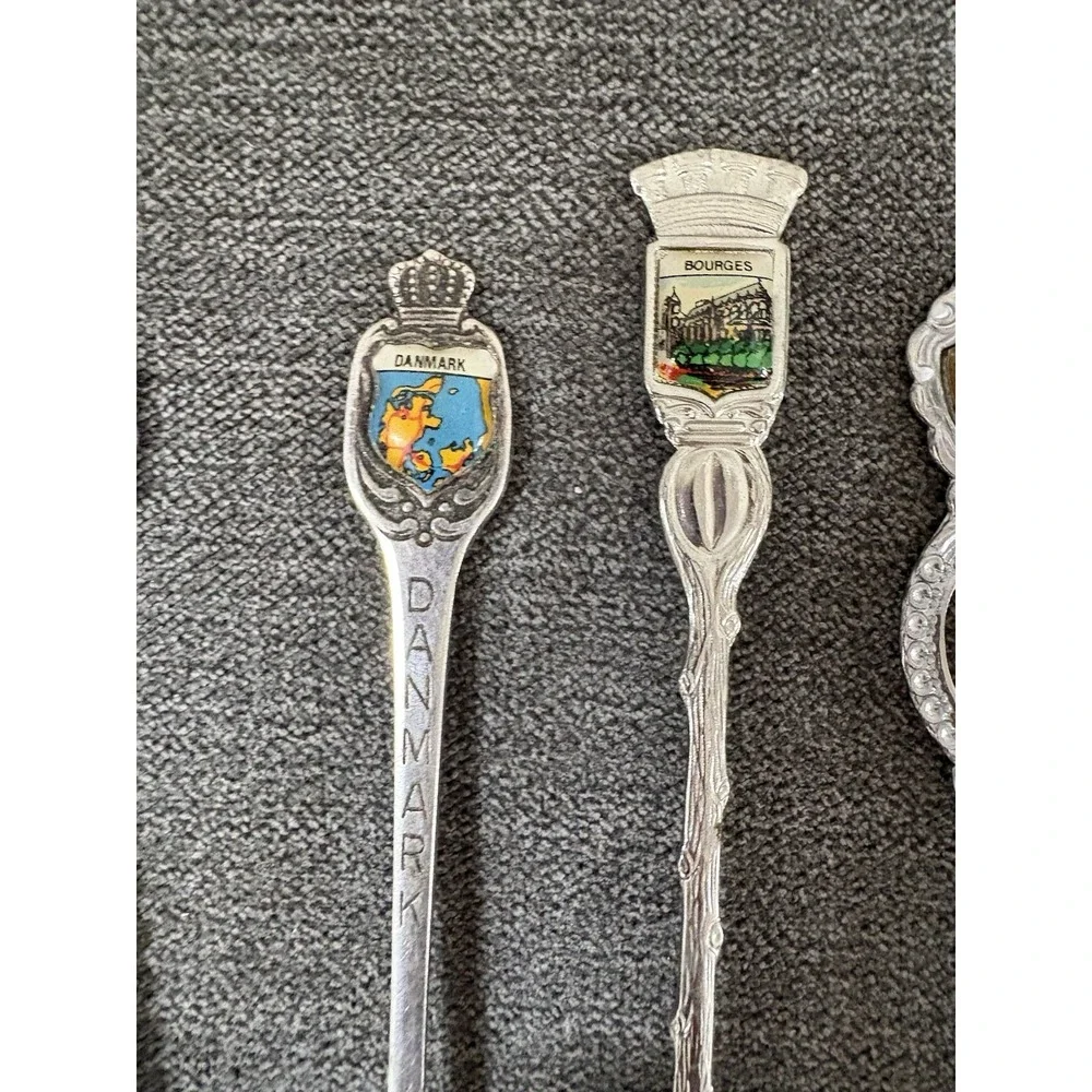 Lot Of 12 Souvenir State Spoons, One Silver plated, European, USA, Bau Gong